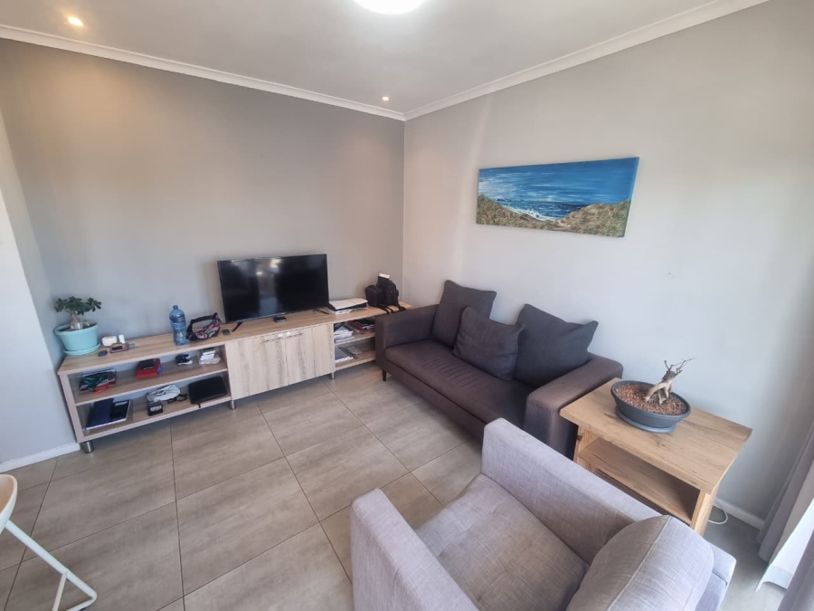 To Let 2 Bedroom Property for Rent in Table View Western Cape